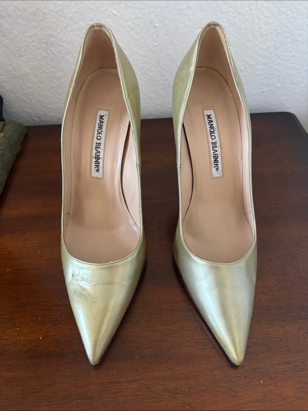 Manolo Blahnik Metallic Light Gold Pointed-Toe Stiletto Pumps